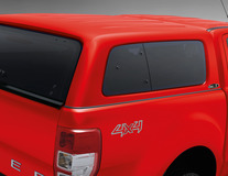 Aeroklas* Techo rígido con ventanillas laterales, en color Rojo Colorado.
