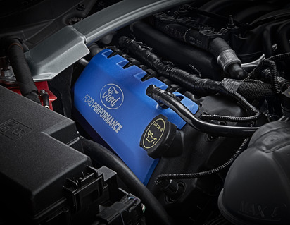 Ford Performance-tændspole dæksel med laserpræget Ford Performance logo