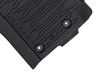 Tapetes de borracha moldados rigidos com extremidades elevadas, para os compartimentos dianteiro e traseiro, em preto