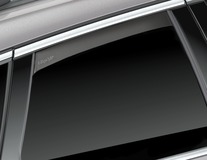 ClimAir®* Deflector de aire para ventanillas traseras, en color negro.