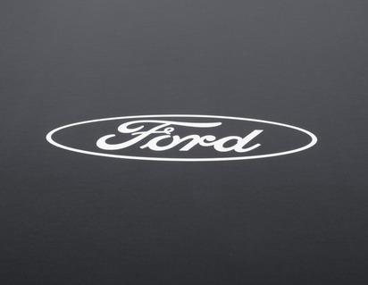 Premium Schutzabdeckung schwarz, mit weissen Nähten und weissem Ford-Emblem