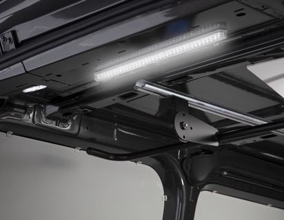 Πλαφονιέρα φωτισμού LED στην οροφή Navco* για τον χώρο φόρτωσης