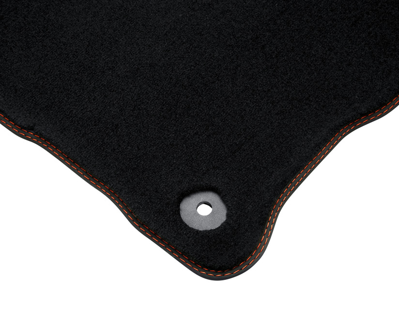 Premium Velours-Fußmatten vorne und hinten, schwarz mit roter Doppelnaht -  Ford Online-Zubehörkatalog