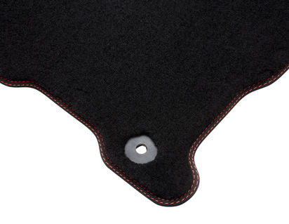 Premium gulvmatter i velour foran og bak, svart med doble røde stikninger