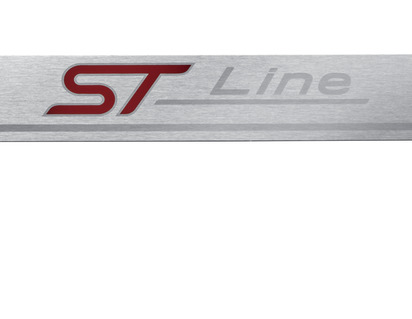 Seuils de portes avant, avec logo ST-Line