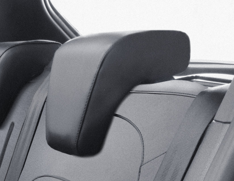 Kuga ACTIVline* Sitzbezug Premium, für Rücksitz, schwarzes Kunstleder