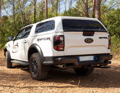 Pickup Attitude* Tettuccio rigido HARD TOP AEROKLAS VETRATO CON APERTURA A RIBALTA  PER FORD RANGER SUPERCAB - IL MONTAGGIO NECESSITA LA FORNITURA DI J-BRACE - modello non adatto con accessori extra