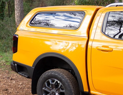 Pickup Attitude* Tettuccio rigido HARD TOP AEROKLAS VETRATO SCORREVOLE PER FORD RANGER DOPPIA CABINA - IL MONTAGGIO NECESSITA LA FORNITURA DI J-BRACE - modello non adatto con accessori extra