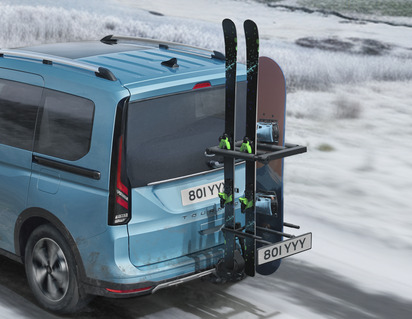 Mottez* Lumilauta- ja suksiteline, vetokoukkuun asennettava