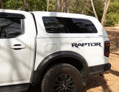 Hardtop Aeroklas - avec vitres papillon a ouverture/fermeture a clé pour Ranger Double Cabine 2023+ Pickup Attitude*