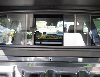 Pickup Attitude* Tettuccio rigido modello « PRESTIGE SJS » VETRATO PER FORD RANGER DOPPIA CABINA-  IL MONTAGGIO NECESSITA LA FORNITURA DI J-BRACE - compatibile con accessori extra